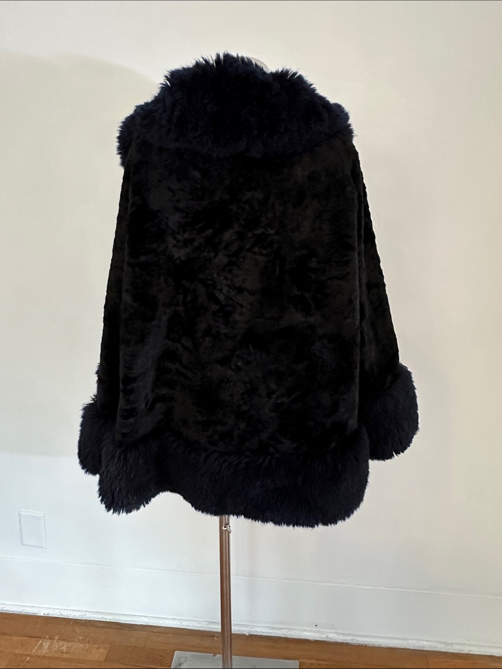 Vintage 60s Black Velvet Lush Navy Faux Fur Penny Lane Cape One Size - Picture 5 of 6